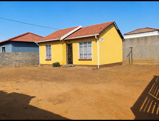 2 BEDROOM HOUSE FOR SALE IN EVATON WEST